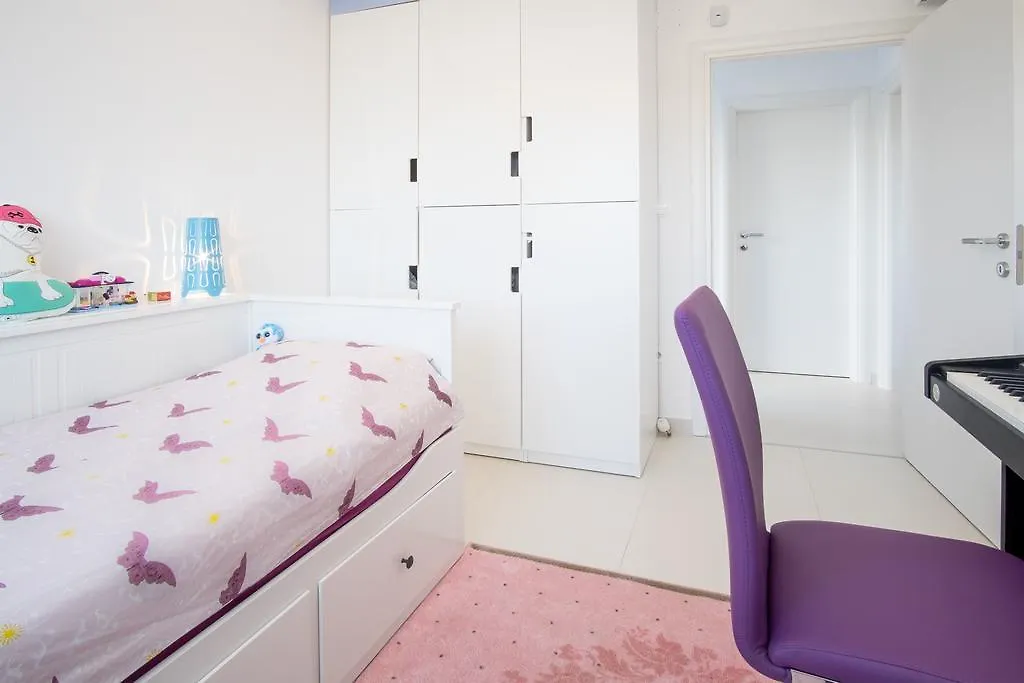 Luxury Spa Apartment Luna  Njivice